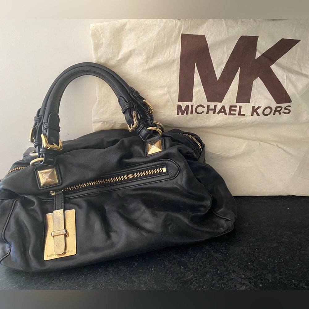Michael Kors Handbag Black Leather/Gold hardware. Perfect work in.